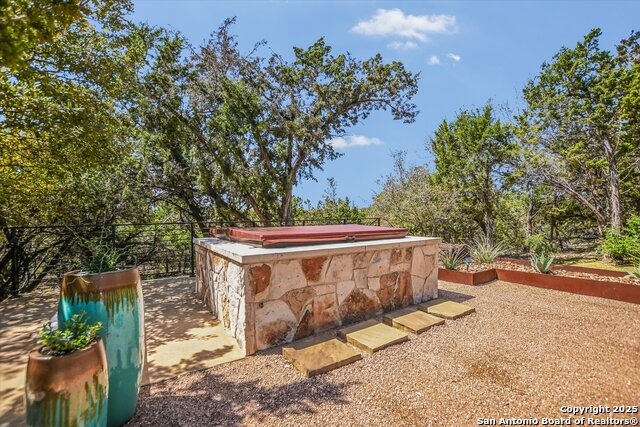 Listing photo id 36 for 7870 Gage Ln