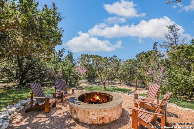 Listing photo id 37 for 7870 Gage Ln