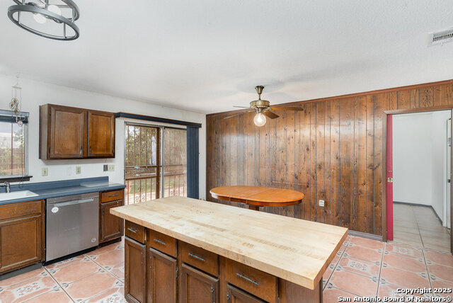 Image 14 of 31 For 6911 Timberhill