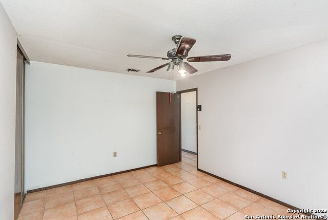 Image 21 of 31 For 6911 Timberhill