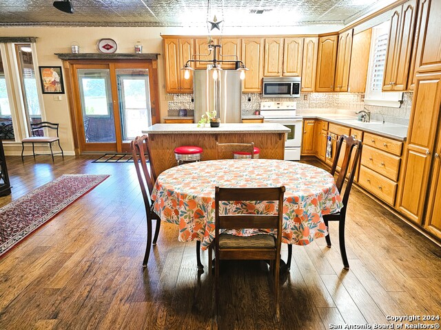 Image 17 of 75 For 804 County Road 6612