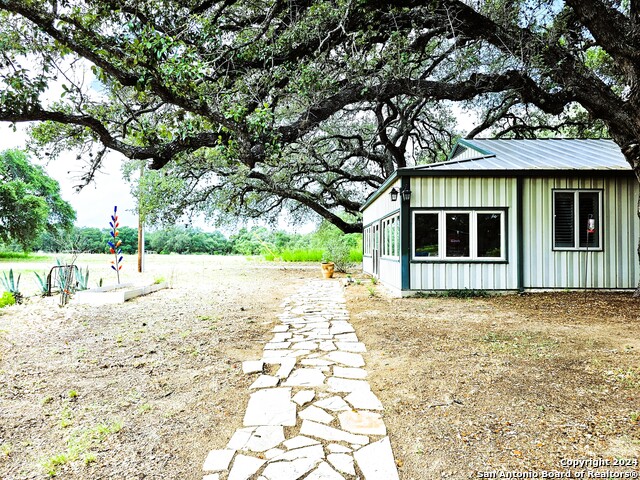 Image 27 of 75 For 804 County Road 6612
