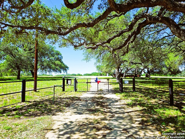 Image 3 of 75 For 804 County Road 6612