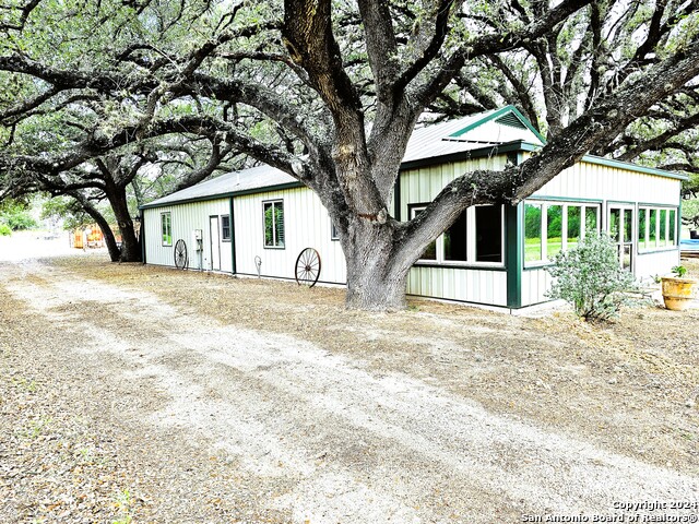Image 9 of 75 For 804 County Road 6612