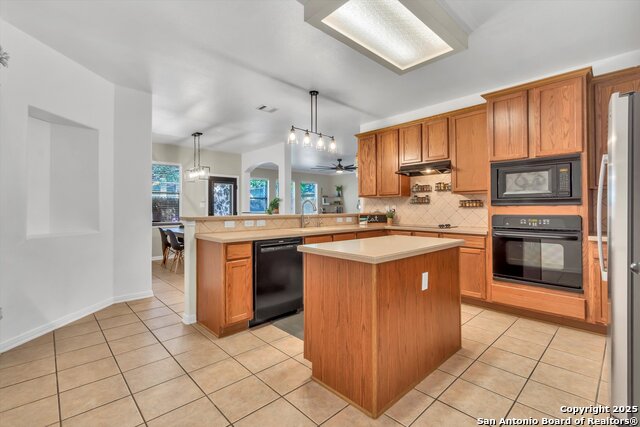 Image 14 of 40 For 2050 Belvedere Ct