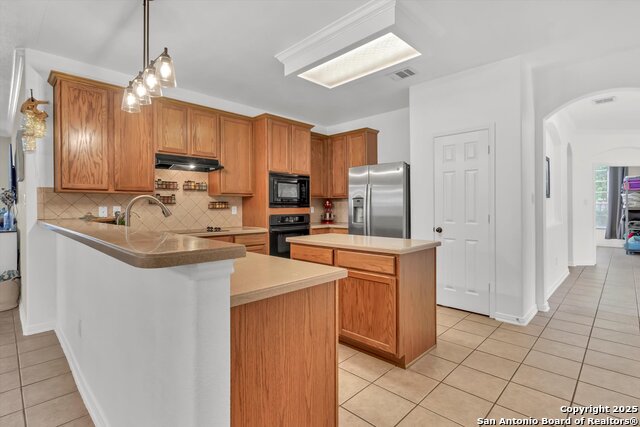 Image 16 of 40 For 2050 Belvedere Ct