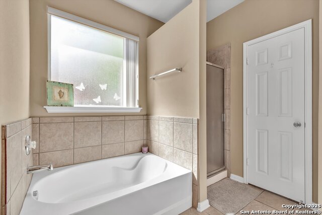 Image 28 of 40 For 2050 Belvedere Ct