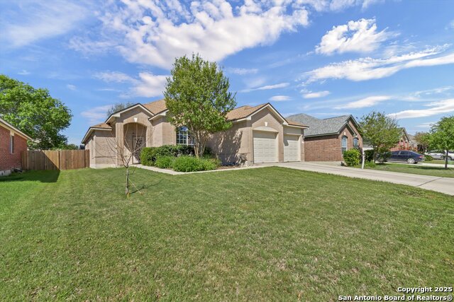 Image 3 of 40 For 2050 Belvedere Ct