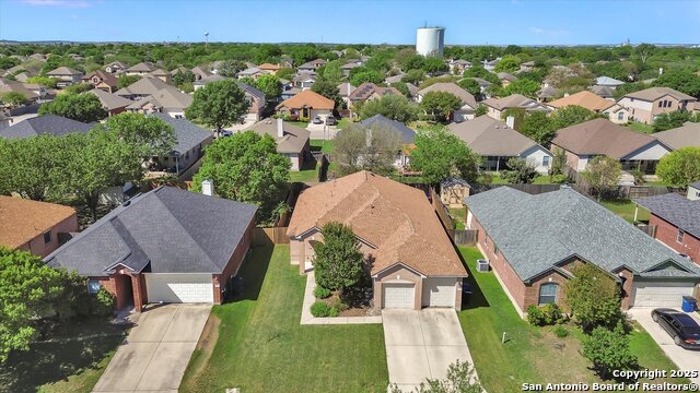 Image 33 of 40 For 2050 Belvedere Ct