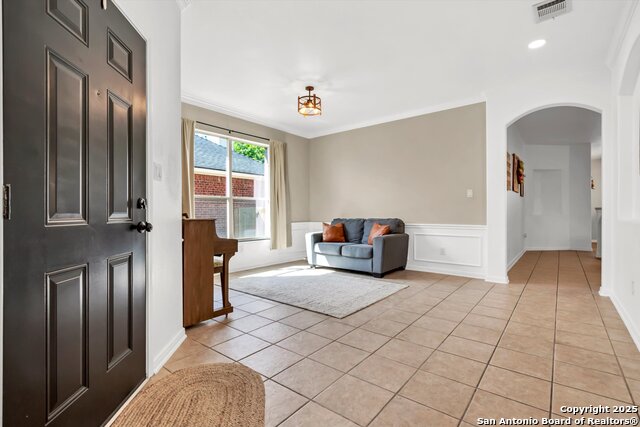 Image 4 of 40 For 2050 Belvedere Ct