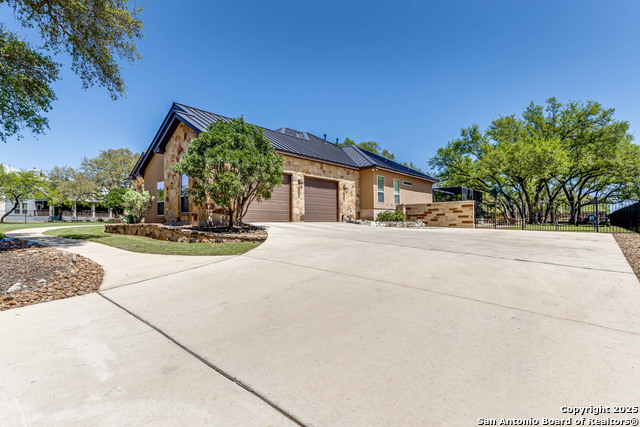 Image 7 of 58 For 9907 Kopplin Rd