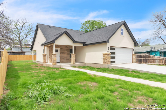 Details for 1318 Avenue D, Hondo, TX 78861