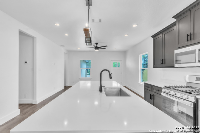 Image 5 of 37 For 1318 Avenue D