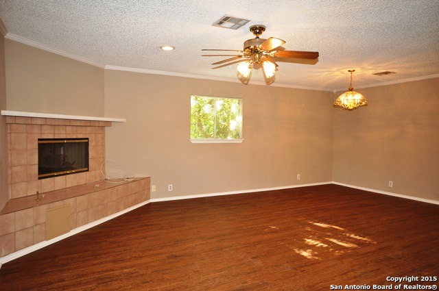 Image 4 of 14 For 308 Altgelt Ave