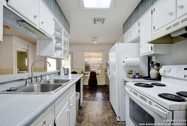 Image 13 of 25 For 4854 Casa Bello