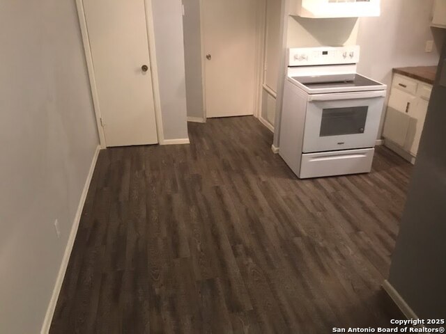 Image 20 of 25 For 719 San Antonio