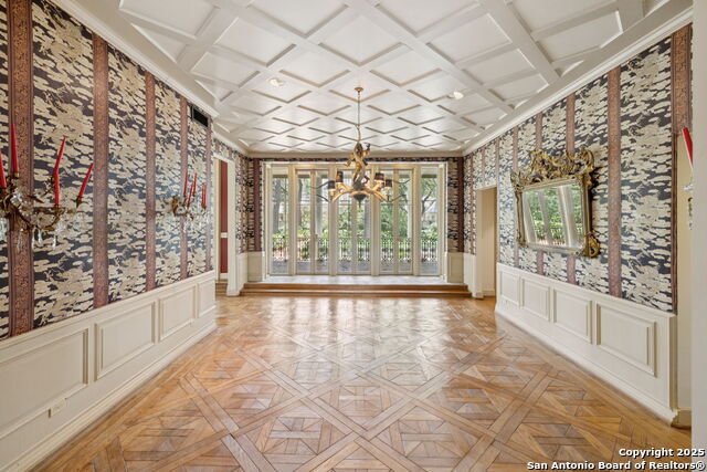 Listing photo id 15 for 424 Ivy