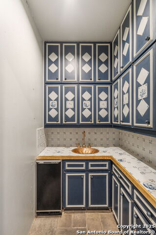 Listing photo id 23 for 424 Ivy