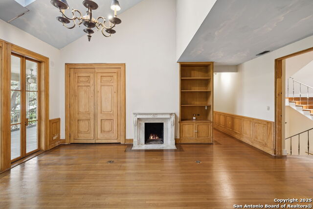 Listing photo id 32 for 424 Ivy