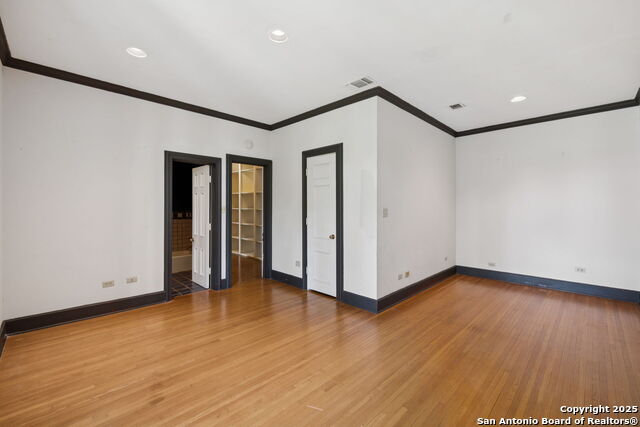 Listing photo id 44 for 424 Ivy
