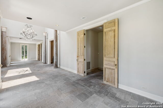 Listing photo id 3 for 424 Ivy