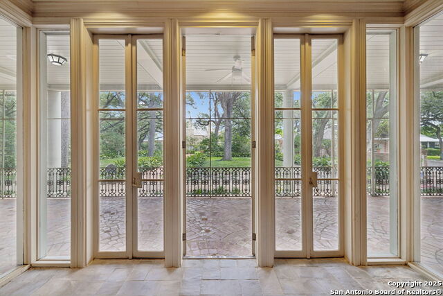 Listing photo id 55 for 424 Ivy