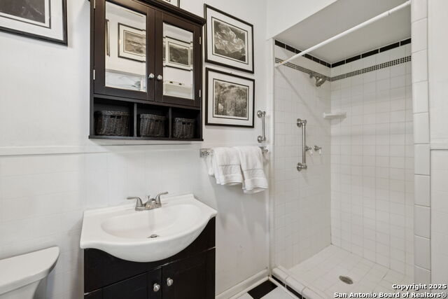 Listing photo id 61 for 424 Ivy