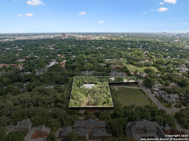 Listing photo id 91 for 424 Ivy