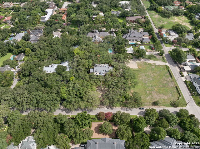 Listing photo id 92 for 424 Ivy