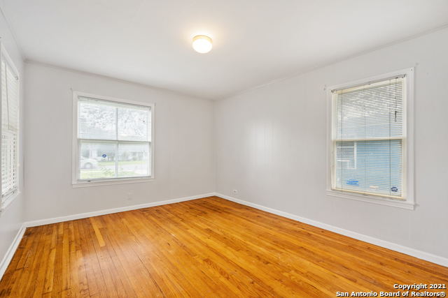 Image 10 of 36 For 2449 Cincinnati Ave