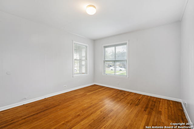 Image 12 of 36 For 2449 Cincinnati Ave
