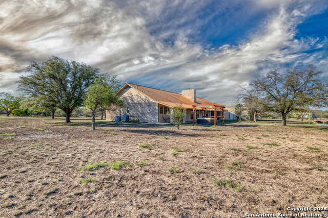 Listing photo id 43 for 0115 Private Road 4455