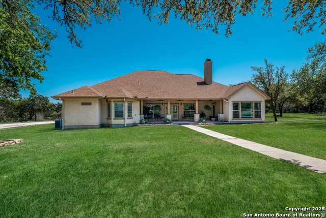 Listing photo id 25 for 216 Red Oak