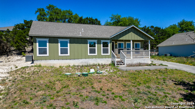 Image 3 of 29 For 2407 Golf Dr