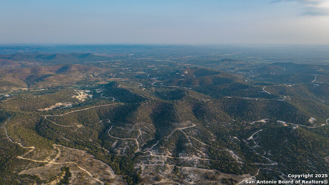 Listing photo id 0 for 3939 Bear Springs