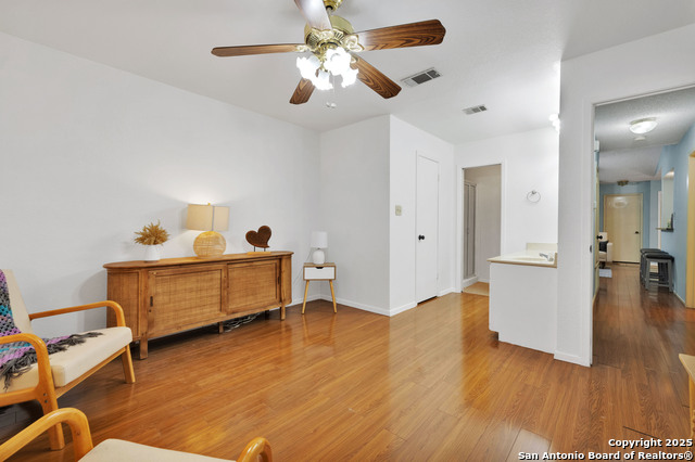 Image 10 of 21 For 60 Oak Villa  # F-3