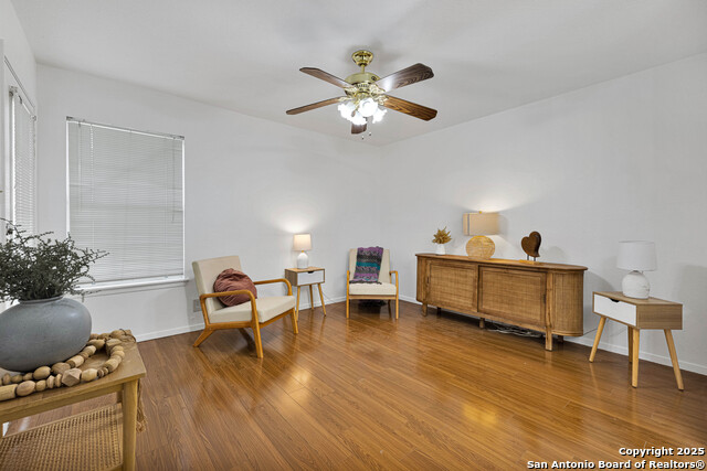 Image 9 of 21 For 60 Oak Villa  # F-3