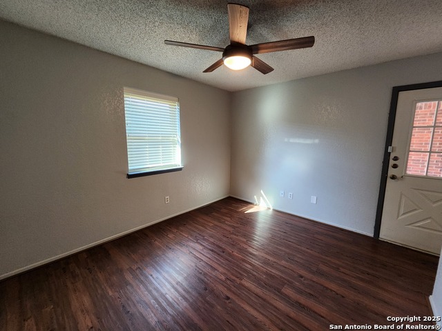 Image 18 of 33 For 1330 Summerwood