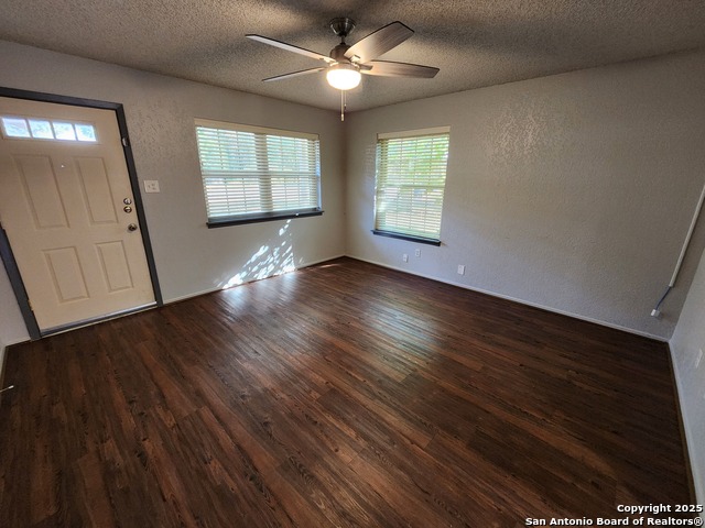 Image 2 of 33 For 1330 Summerwood