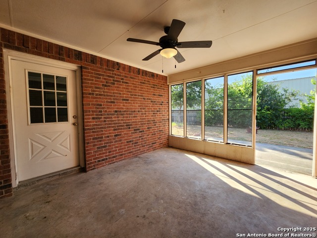 Image 32 of 33 For 1330 Summerwood