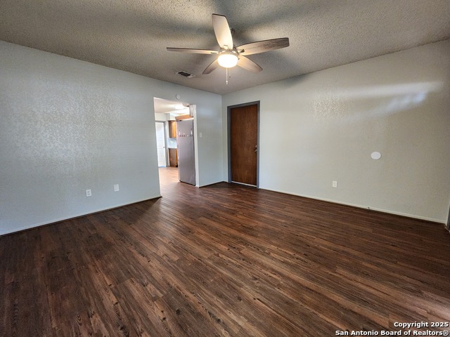 Image 4 of 33 For 1330 Summerwood