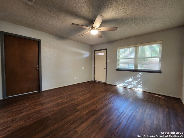 Image 5 of 33 For 1330 Summerwood