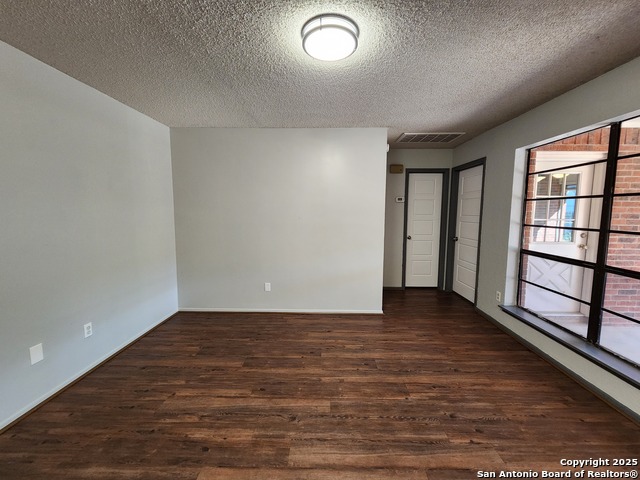 Image 9 of 33 For 1330 Summerwood