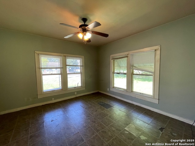 Listing photo id 14 for 320 Barrett