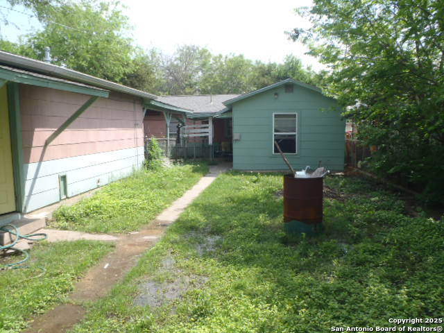 Image 5 of 42 For 335 Hot Wells