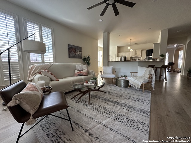 Listing photo id 8 for 23407 Treemont Park