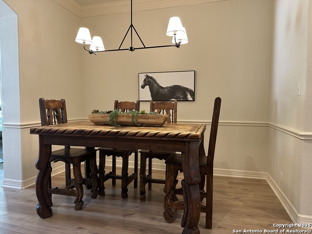 Listing photo id 11 for 23407 Treemont Park