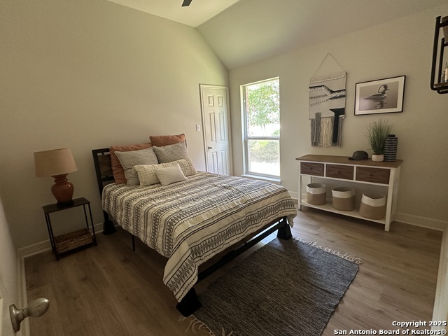 Listing photo id 17 for 23407 Treemont Park