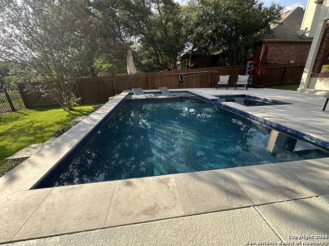 Listing photo id 26 for 23407 Treemont Park