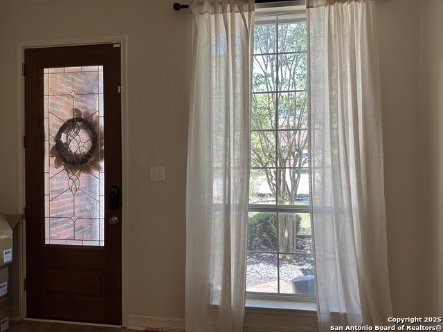 Listing photo id 1 for 23407 Treemont Park